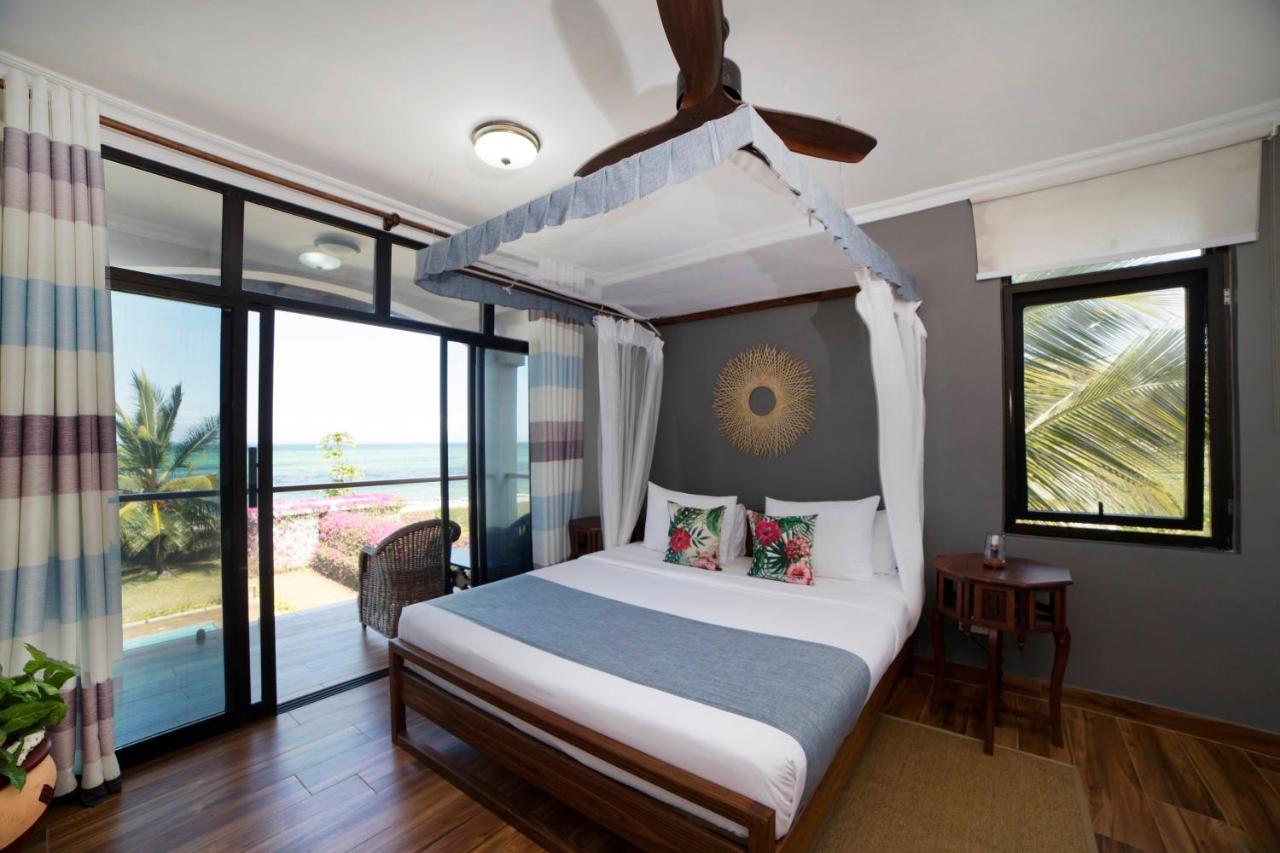 Kena Beach Villas Marumbi Buitenkant foto